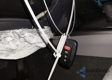 2022 Toyota Camry Se z USA, uszkodzony, nr VIN 4T1T11AKXNU019277